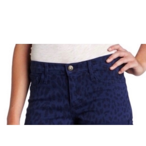 ✨Joe’s Jeans Wild Blue Leopard Denim Shorts✨ NWT - Picture 3 of 11